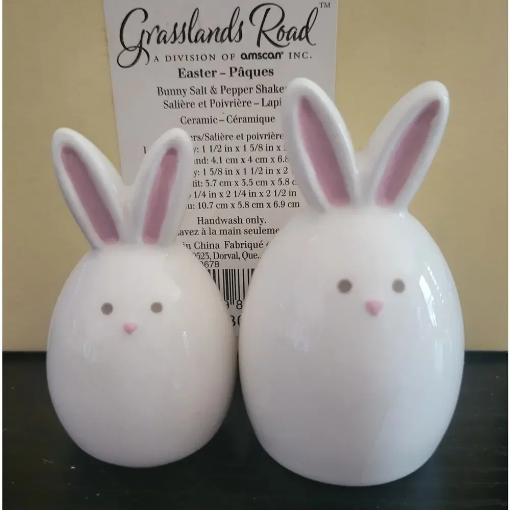 Grasslands Roads Bunny Salt & Pepper Shakers Spring In Basket Ceramic In Box